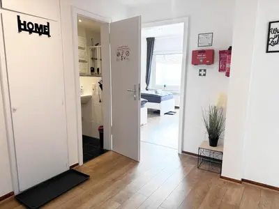Küche/Küchenzeile in der Unterkunft VAZ Apartments Freiheit 1 für Monteure und Fachkräfte, Küche, Balkon, TV, WLAN, Parkplatz, Autobahnähe