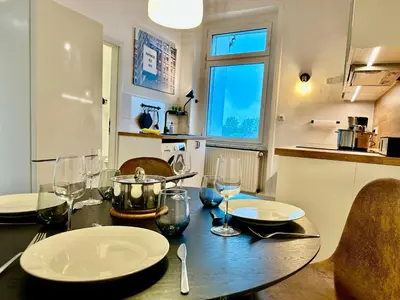 Küche/Küchenzeile in der Unterkunft Stylish im Altbau, Netflix, Sonos, nahe 3M und Vorwerk