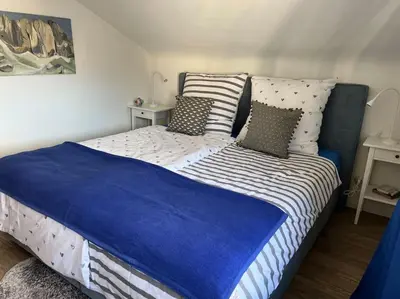 Ein Bett oder Betten in einem Zimmer der Unterkunft Gemütliches Apartment für Messe, Job & Kurzurlaub im Grünen, Nähe Düsseldorf
