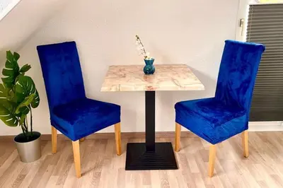 Ein Sitzbereich in der Unterkunft Zuhause im Ruhrgebiet 3 mit Balkon