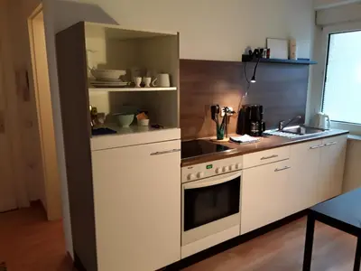 Küche/Küchenzeile in der Unterkunft TOP! möbliertes Apartment mit Parkplatz Nähe Messe Essen
