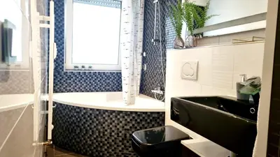 Ein Badezimmer in der Unterkunft 2-Zimmer I Küche I Balkon I WLAN I Prime I Parken