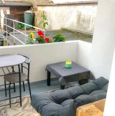 Ein Balkon oder eine Terrasse in der Unterkunft Grüne Oase mit Balkon I EG