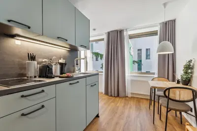 Küche/Küchenzeile in der Unterkunft Limehome Oberhausen Paul-Reusch-Str