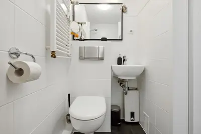 Ein Badezimmer in der Unterkunft cruwzo I Cozy apartment next to university hospital Essen