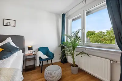 Ein Sitzbereich in der Unterkunft cruwzo I Cozy apartment next to university hospital Essen