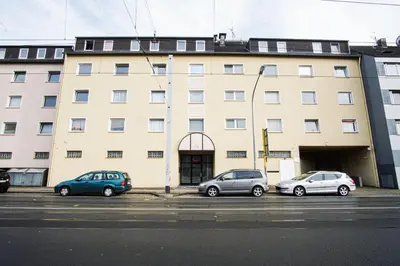 Das Gebäude in dem sich die Ferienwohnung befindet