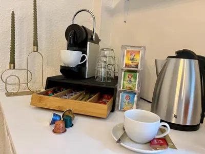 Kaffee-/Teezubehör in der Unterkunft Design Apartment mit Balkon - Küche - Netflix