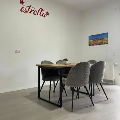 estrella24 LIVING ROOMS Venedig