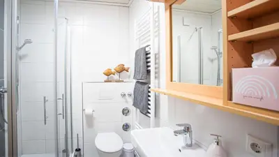 Ein Badezimmer in der Unterkunft ERSTAY - bis zu 5 Personen I Balkon