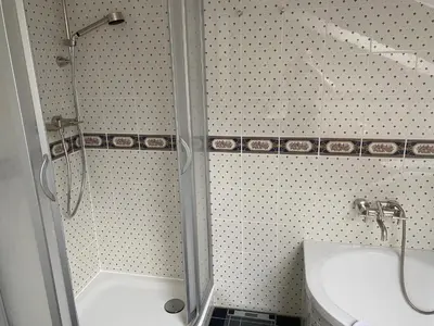 Ein Badezimmer in der Unterkunft Gemütliches Zimmer mit großem Bad