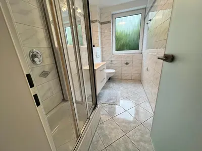 Ein Badezimmer in der Unterkunft 1-6 Pers DesignWohnung in zentraler Lage Wtal und Remscheid