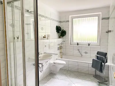 Ein Badezimmer in der Unterkunft Wuppertal/Remscheid - zentral und ruhig gelegen