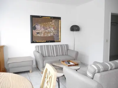 Ein Sitzbereich in der Unterkunft 1-3 Pers. Zentrumsnah und modern - Wuppertal/Remscheid