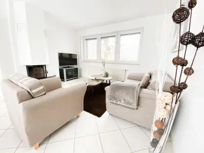 TV/Unterhaltungsangebot in der Unterkunft 1-4 Pers. Moderne 2-Etagen-Wohnung - nur 0,3 km vom Zentrum
