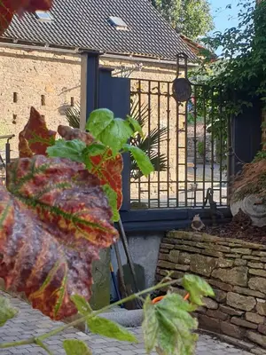 Ein Garten an der Unterkunft Ferienwohnung Witten Gederbach