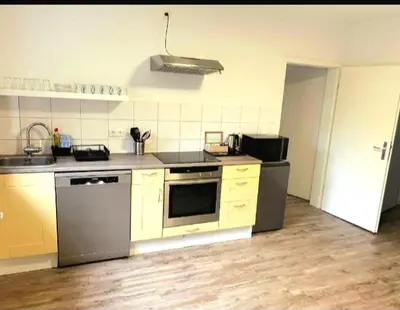 Küche/Küchenzeile in der Unterkunft City Apartment 2#Netflix &Wlan &Kingsize Bett & Kaffee Maschine & Zentral & 500m Innenhafen & 2 min U Bahn