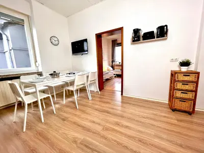 TV/Unterhaltungsangebot in der Unterkunft Neu: 3 Bedroom w/ 6 Beds in Hagen, 7min to A1