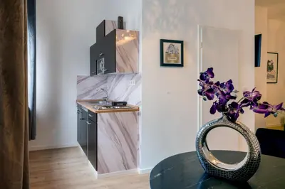 Küche/Küchenzeile in der Unterkunft Wohngut-City Apt. 1 Zi. 1 DB + 1 EZ 34 qm mit Parkplatz
