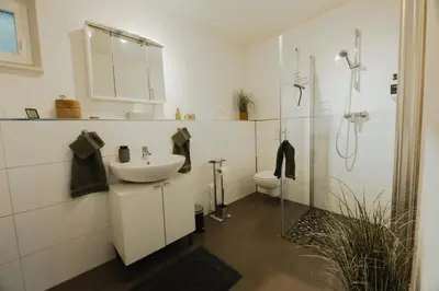 Ein Badezimmer in der Unterkunft 40qm Wohlfühl-Apartment im Grünen mit Sorglospaket