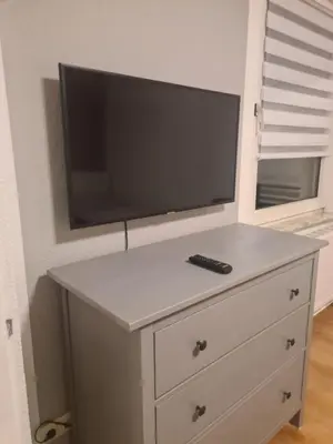 TV/Unterhaltungsangebot in der Unterkunft Schöne 2 Zimmer Apartment in Uerdingen Nähe Düsseldorf