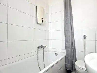 Ein Badezimmer in der Unterkunft Meribu L92 Wohnung für Monteure und Arbeiter
