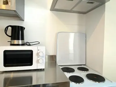 Küche/Küchenzeile in der Unterkunft Meribu D99 Wohnung für Monteure und Arbeiter