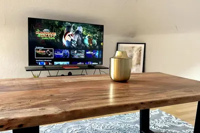 TV/Unterhaltungsangebot in der Unterkunft Schickes 2-Zimmer Appartement Messe Rü Innenstadt