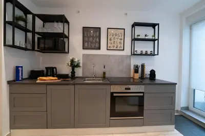 Küche/Küchenzeile in der Unterkunft Zentrales Apartment - 73qm - 2 SZ - Terrasse - BVB Stadion & Messe Dortmund
