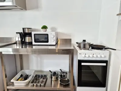 Küche/Küchenzeile in der Unterkunft Meribu H1 Wohnung für Monteure und Arbeiter