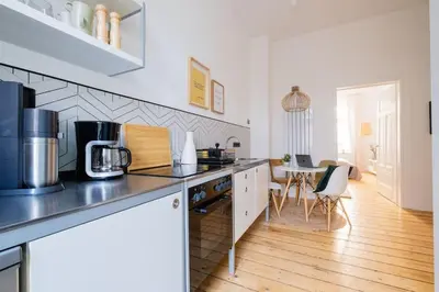 Küche/Küchenzeile in der Unterkunft Design Altbautraum City von Wuppertal - Nähe DUS & Dortmund & Köln & Essen