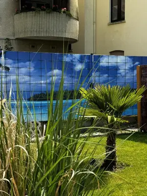 Ein Garten an der Unterkunft New York: Messe-, Business-, Ferienwohnung