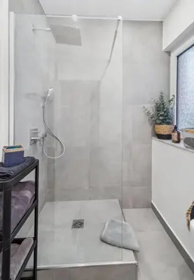 Ein Badezimmer in der Unterkunft Altbautraum im Zooviertel - Nähe DUS & Dortmund & Köln & Essen