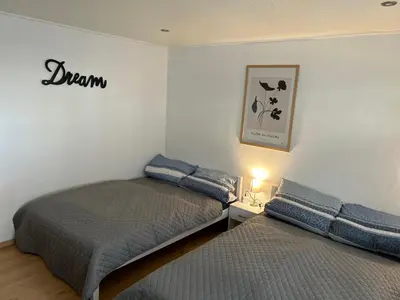 Ein Bett oder Betten in einem Zimmer der Unterkunft Ihr gemütliches Zuhause – Uni-Nähe, Signal Iduna Park