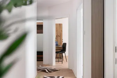 Ein Sitzbereich in der Unterkunft 1-4 Gäste Wohnung W-Lan, Netflix, Amazon, Parken, Arbeitsplatz, 24h Check in ,Vollausgestattet Küche, Handtücher Seife u,v,m für Geschäftsreisende, Paare, Familien ,