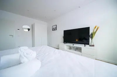 TV/Unterhaltungsangebot in der Unterkunft Apartment - 3 Bedroom - 6 Person