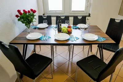 Getränke in der Unterkunft Moderne 3 Zimmer Wohnung