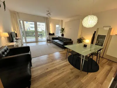 Ein Sitzbereich in der Unterkunft Separate Privat Room in shared Apartment with 2 cats and 1 person
