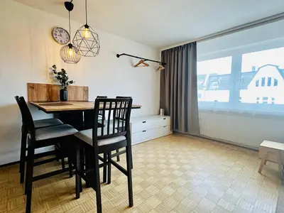 Ein Sitzbereich in der Unterkunft Urban Jungle 4P Studio und Parkplatz