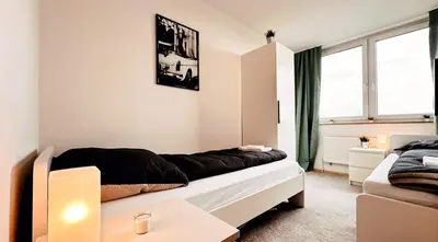 Ein Sitzbereich in der Unterkunft Monteurwohnung mit Balkon und Wohnzimmer