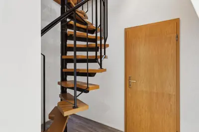Grundriss der Unterkunft Stylish & Relaxing Penthouse ~ Workspace ~ Parking