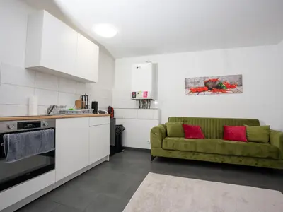 Küche/Küchenzeile in der Unterkunft Serviceroom24 - Space in Recklinghausen Hoch WLAN - Smart-TV - 24-7 Check-in und Küche