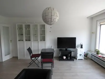 TV/Unterhaltungsangebot in der Unterkunft Fewo Sonnenblick - Zentrumsnah und grün in Essen