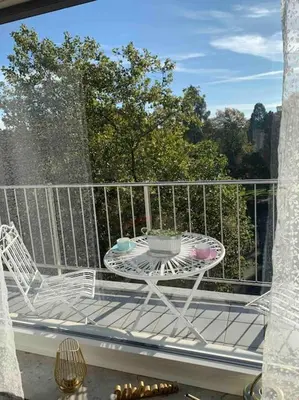 Ein Balkon oder eine Terrasse in der Unterkunft Fewo Sonnenblick - Zentrumsnah und grün in Essen