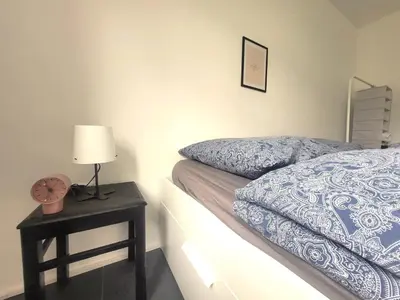 Ein Bett oder Betten in einem Zimmer der Unterkunft Get-your-flat - FeWo 155, 2 Zr Kü & Traum-Retro-Bad, cosy & super sweet, stadtnah & ruhig, Hund nur auf Anfrage,