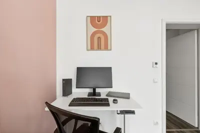 TV/Unterhaltungsangebot in der Unterkunft Elegant & Bright ~ Near Schalke 04 ~ Office ~ Free Parking!