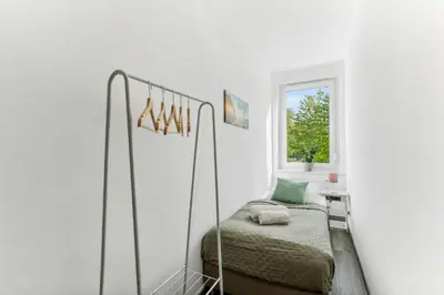 Ein Bett oder Betten in einem Zimmer der Unterkunft Elegant & Bright ~ Near Schalke 04 ~ Office ~ Free Parking!