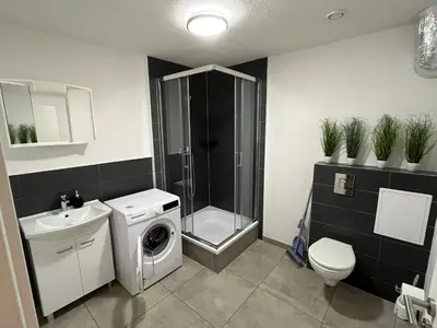 Ein Badezimmer in der Unterkunft Top Apartments in Kamen - Cozystays