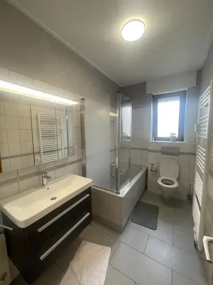 Ein Badezimmer in der Unterkunft My Pension Duisburg
