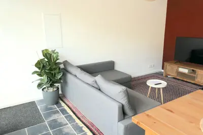 TV/Unterhaltungsangebot in der Unterkunft Stilvolle Erdgeschoss-Wohnung: Gemütlich eingerichtet mit eigenem Eingang